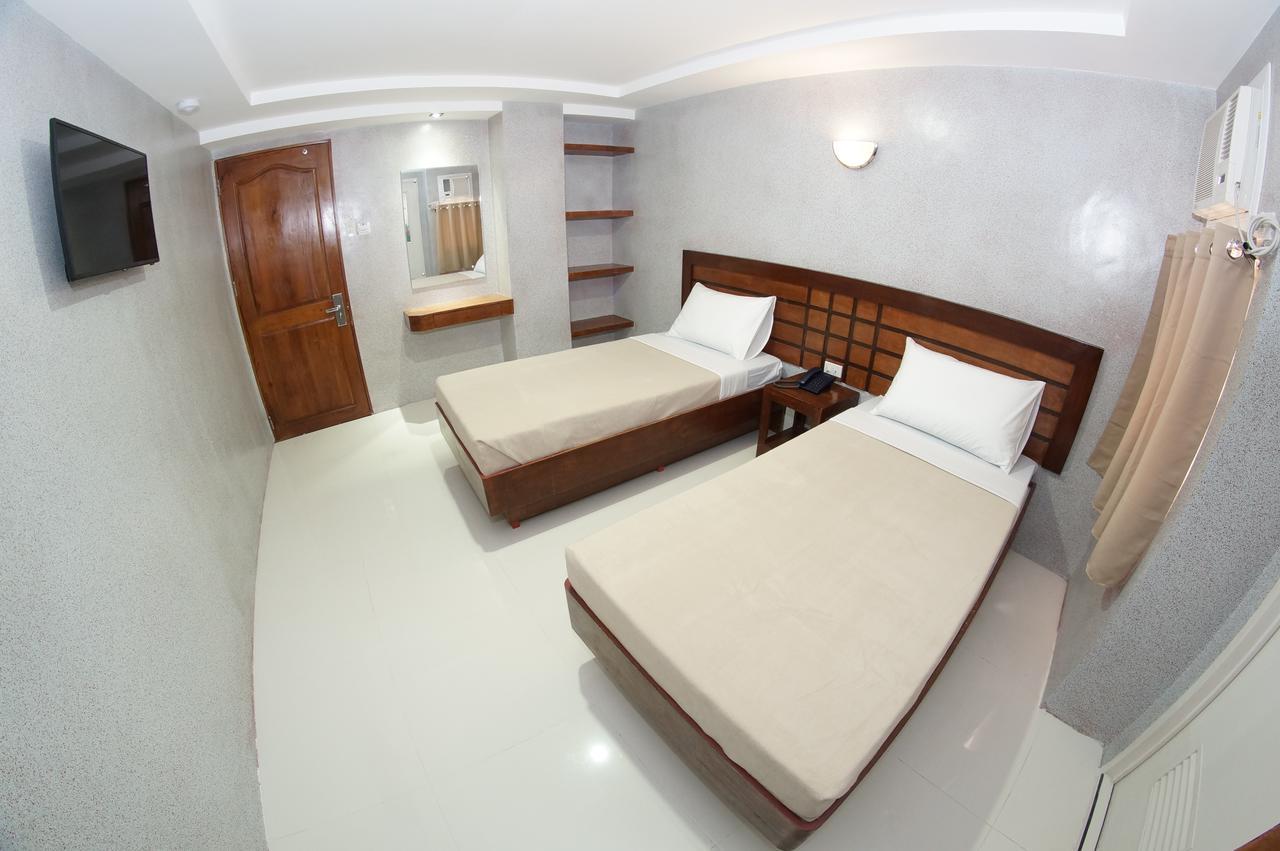 Hotel Rodolfo Tacloban Bagian luar foto