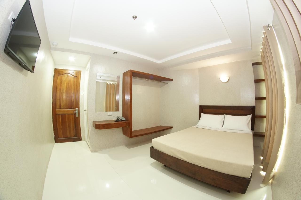 Hotel Rodolfo Tacloban Bagian luar foto