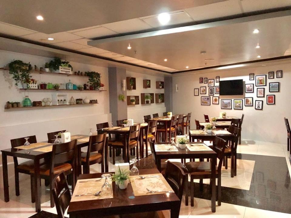 Hotel Rodolfo Tacloban Bagian luar foto